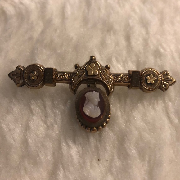 Exquisite Victorian Antique Cameo Ornate Brooch🌷 - Picture 3 of 4
